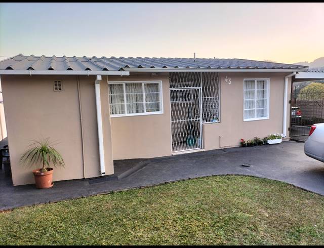 2 BEDROOM FREEHOLD FOR SALE IN NORTHDALE